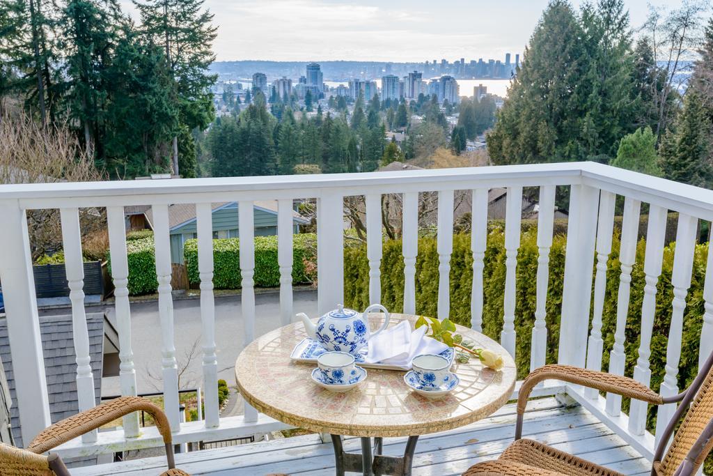 Crystal'S View Bed & Breakfast Норт-Ванкувер Екстер'єр фото